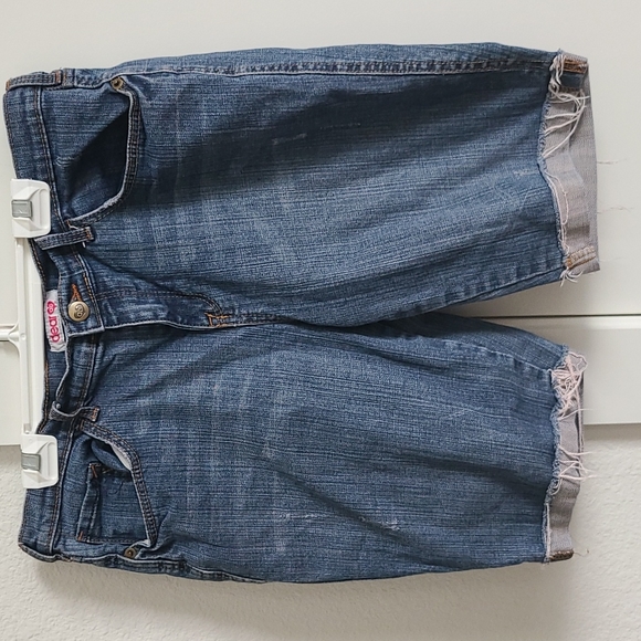 Bermuda shorts - Picture 1 of 2